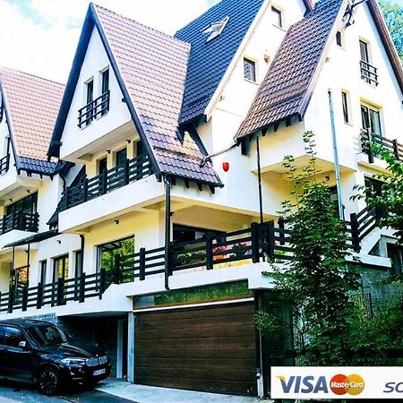 Casa Varful Cu Dor シナヤ エクステリア 写真